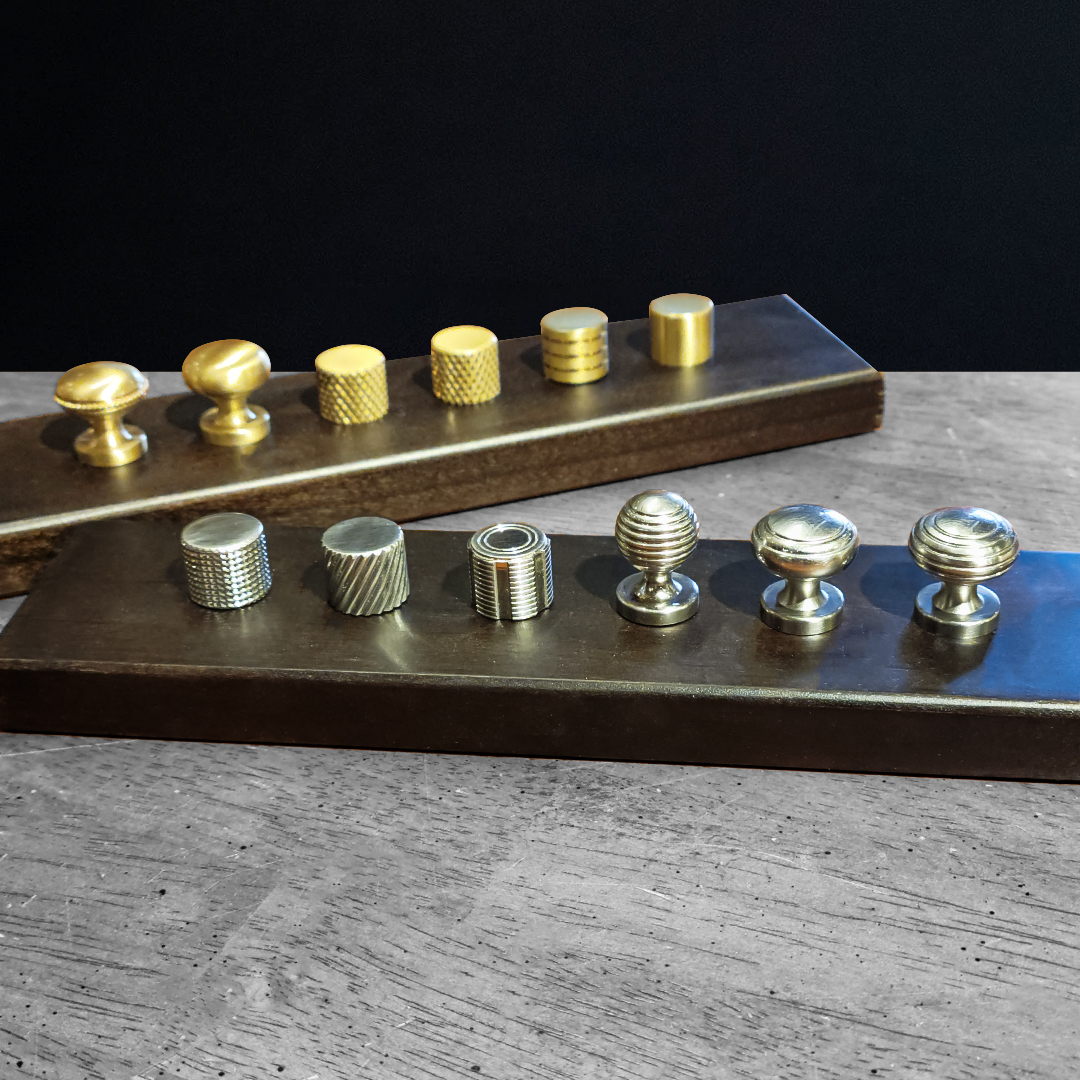 ChicagoBrassInc's tweet photo. Small details, big impact. Home renovation became much more exciting with these New Frank Allart hinge finials. Ready to make a bold statement?
Come see them in person and be inspired!
#chicagobrassinc #finials #hinges #FrankAllart https://t.co/0oiv6eRwaU