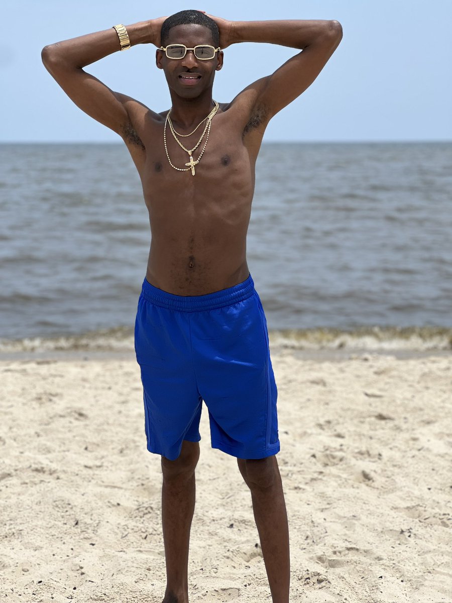 Coming_Soon_87's tweet image. I WAS ON MY WAY HOME TO SHREVEPORT, UNTIL I REALIZED HOW MUCH OF A MINI BREAK I NEEDED. WITH THAT BEING SAID, LET ME ENJOY THE REST OF THIS WEEK ENJOYING GULF PORT, MISSISSIPPI…..💙💪🏾💙‼️

#breakneeded
#beachlife
#foreveryoung
#minivacation