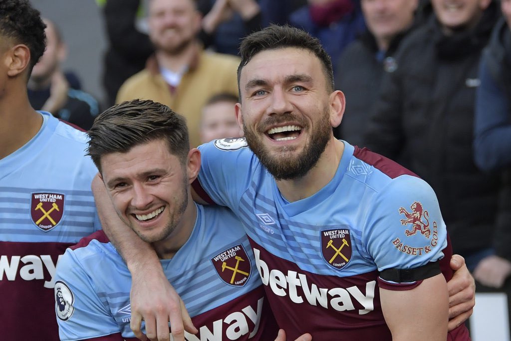 Rumours that Robert Snodgrass has travelled out to Prague with his former West Ham teammates for moral support.

Love that ♥️⚒