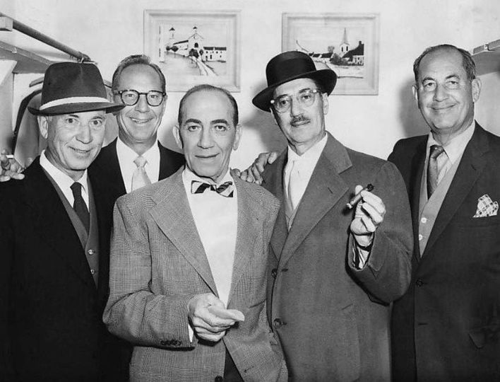 63  years ago, the last picture taken of all the 5 Marx brothers together  (Harpo, Zeppo, Chico, Groucho and Gummo), The Tonight Show, 1960.

#TheMarxBrothers #Harpo #Zeppo #Chico #Groucho #Gummo