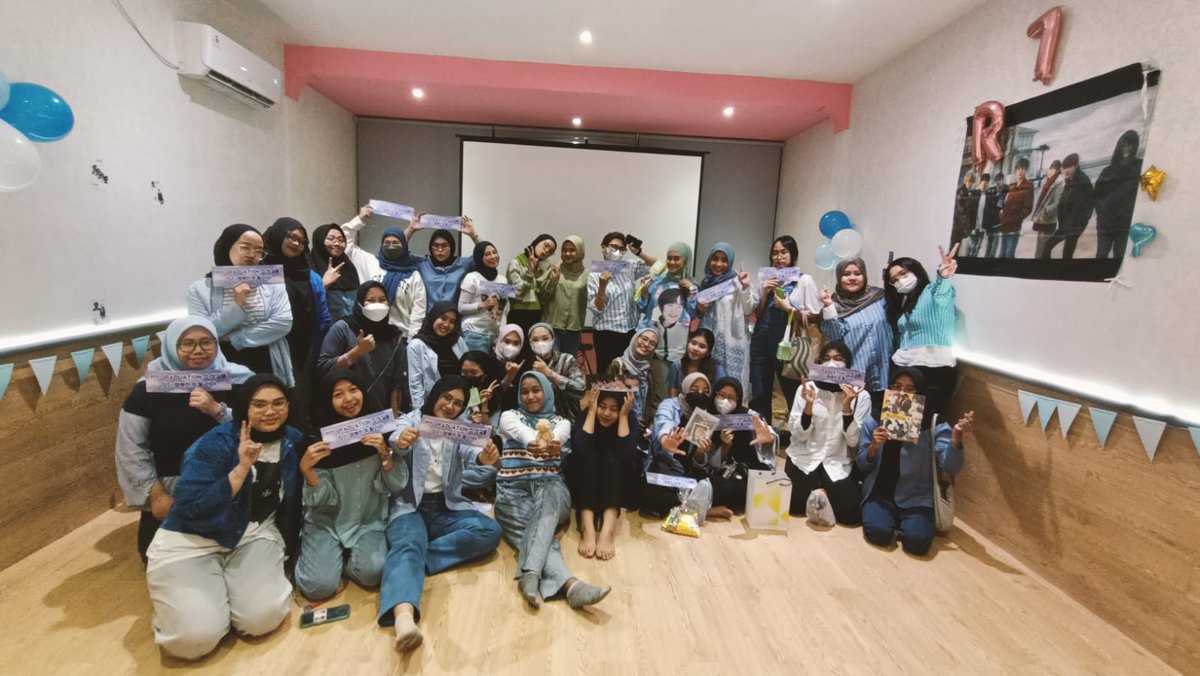 unsalted9irl's tweet photo. Terimakasih untuk first project ini kalian bener² keren dan sangat antusias, makasih sekali lagi yah guys 🥰🫶 jika ada kekurangan kami team mohon maaf yah ☺️🙏 https://t.co/HPQxGR3XwD