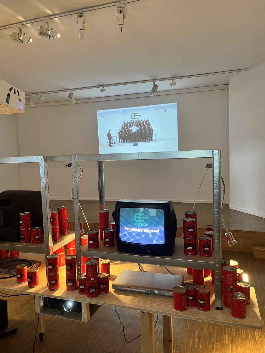 ADIAF_O's tweet photo. Visit to the Institut Culturel du Mexique in Paris (@IdemexParis) as part of our #CollectorsProgram. The members benefited from a guided tour of “Amexica” by the curator, Marisol Rodriguez. https://t.co/5ysIC6PDzx