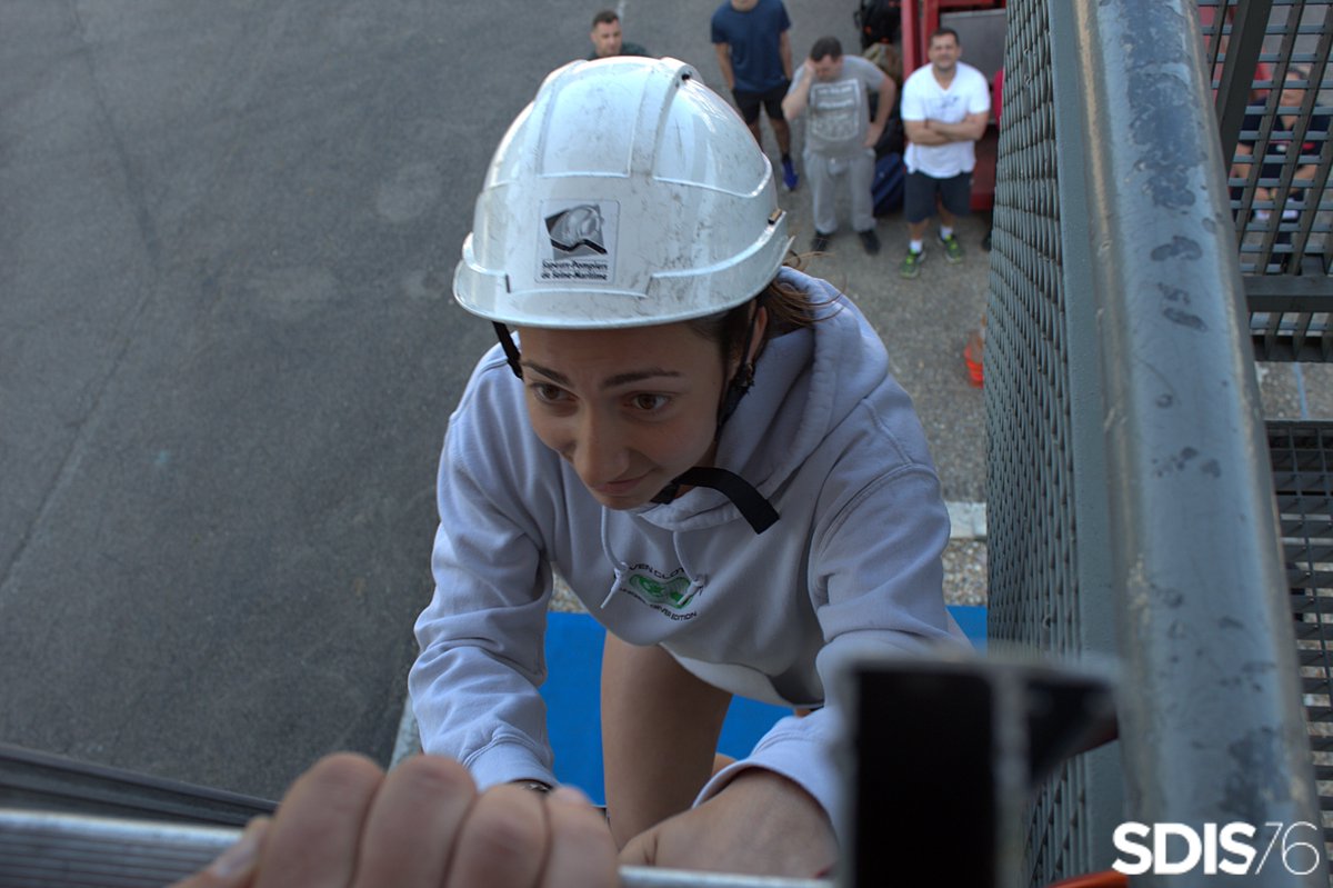 Journée d'accueil et de recrutement des nouveaux sapeurs-pompiers volontaires

↪️ Samedi, une soixantaine de candidats ont été reçus à Yvetot, Rouen et Neufchâtel-en-Bray.

Bravo à tous pour votre #engagement au service de la population !

📸 Frederic Rebischung (ERI)