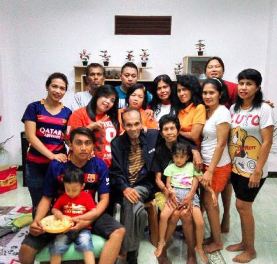Esther_Ramschie's tweet photo. Papaku

#FreddieRamschie #FreddyRamschie #Tinju #TinjuPro #TinjuProIndonesia #Boxing #BoxingSurabaya #CoachBoxing #LoveBoxing #MyMemory #Memories #BoxingTripleChampion https://t.co/KZ402dmYCd