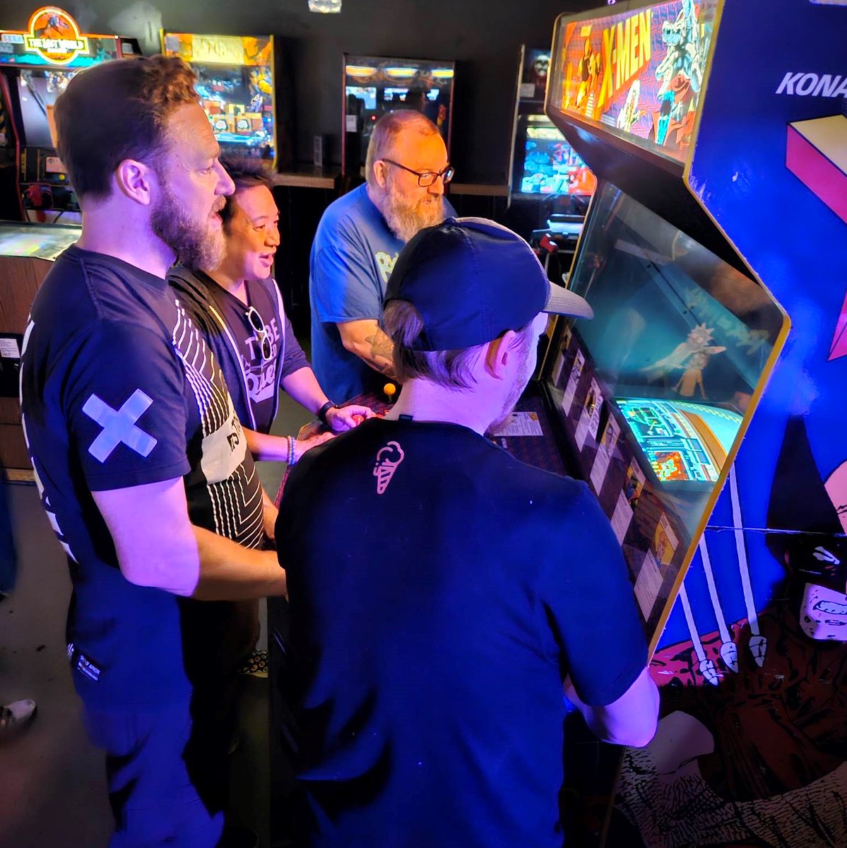 Trebor joined @rossmarquand and @mingchen37
for some arcade games at @updowndsm following Day 2 of @desmoinescon!

#podcast #podcaster #podcasting #IceCreamSunday #Iowa #DesMoines #DesMoinesCon #RossMarquand #MingChen #TheWalkingDead #Avengers #Marvel #ComicBookMen