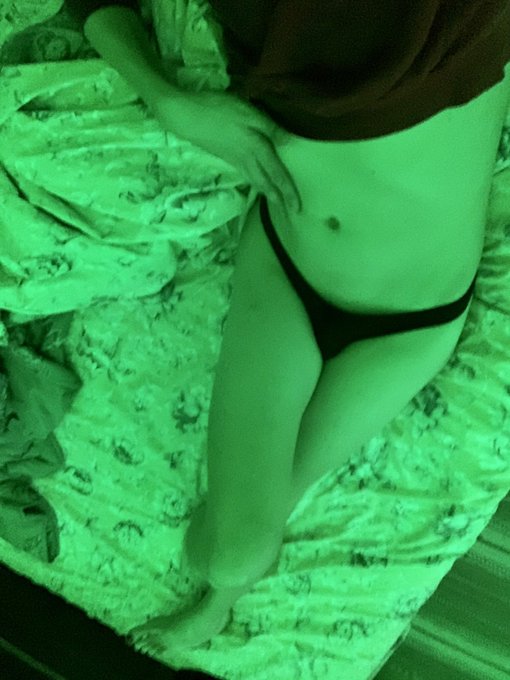 Hey there, honey 🥰 u really want some hot🥵  and totally free content?🤭 join my OnlyFans babe💋💋💋 it&rsquo;s<a href="/tag/femboy"class="tags"><span>#femboy</span></a><a href="/tag/onlyfans"class="tags"><span>#onlyfans</span></a><a href="/tag/onlyfansmodel"class="tags"><span>#onlyfansmodel</span></a><a href="/tag/onlyfanspromo"class="tags"><span>#onlyfanspromo</span></a>