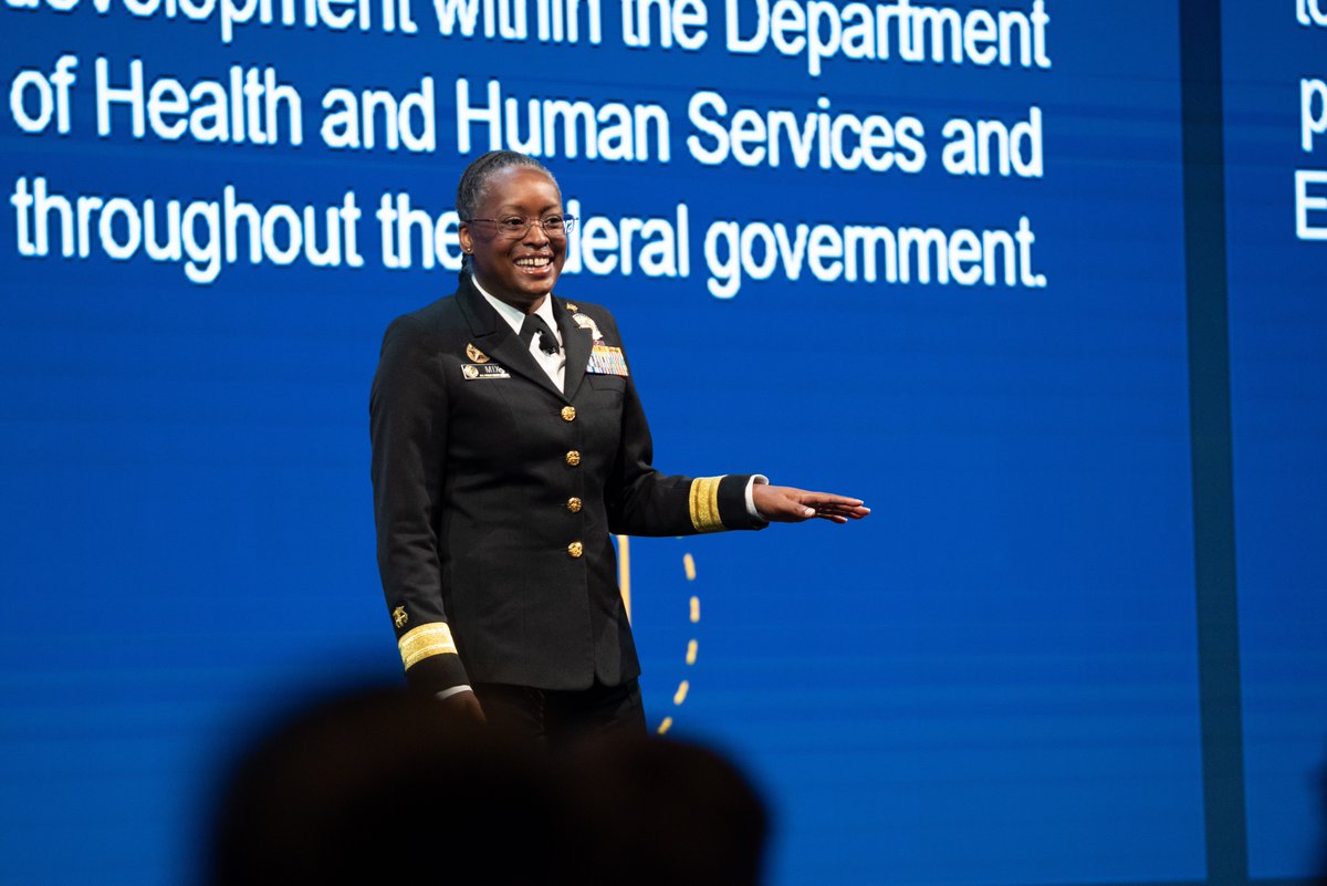 Thank you <a href="/FortitudeDNP/">Aisha K. Mix, DNP, MPH, RN, FAAN</a> for delivering an incredible presentation on Leveraging the Art &amp; Science of Caring in Health IT at #GlobalSummit23! Her insights on the evolution of public health, social determinants of health, and advancing health equity were truly inspiring.