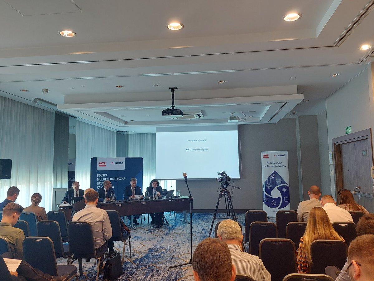 unimot_sa's tweet image. Za nami Walne Zgromadzenie Akcjonariuszy. Dziękujemy wszystkim naszym akcjonariuszom za udział fizycznie na miejscu i online. Dziękujemy również za inspirujące rozmowy z Zarządem w mniej formalnej atmosferze po WZA. Cieszymy się, że mogliśmy się spotkać na żywo.