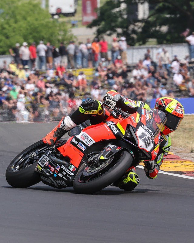 ducaticorse's tweet image. Spain’s Xavi Fores was unbeatable in MotoAmerica Supersport Round 3 at Road America with a brace of wins to maintain his 100% victory record in the series. #ForzaDucati #DucatiCorse #DucatiPanigaleV2 #DucatiAllOverTheWorld