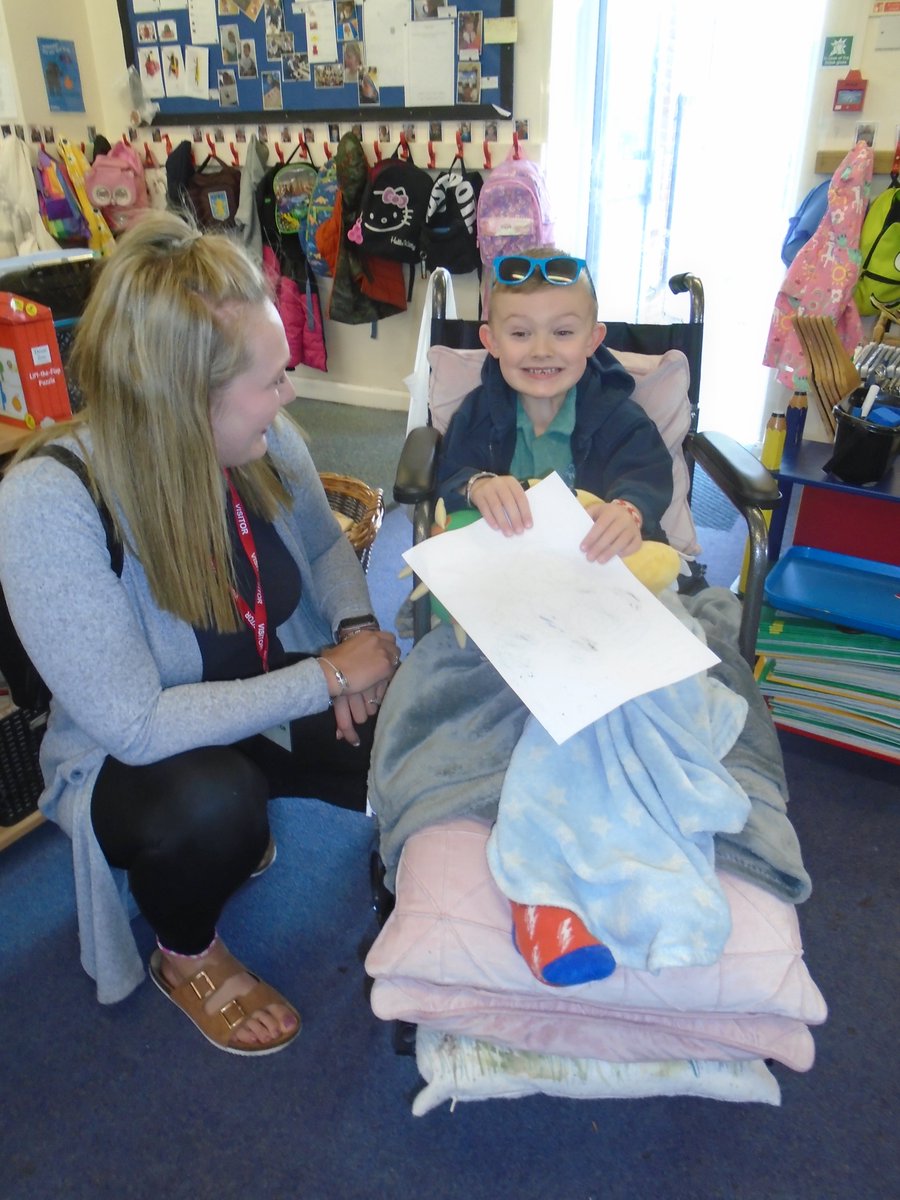 Reception class said hello to our friend James, who broke his leg over the half term holiday. Speedy recovery James!