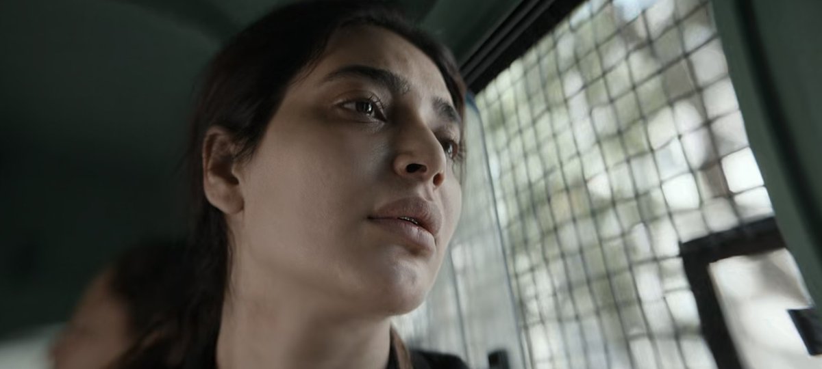docfenil's tweet photo. #ScoopOnNetflix Binge watched on a single seating, what a show , brilliant 👏👏  Career best performance by @KARISHMAK_TANNA and the Real OG of OTT @mehtahansal always top notch ❤️❤️ https://t.co/PRlThKmWQd