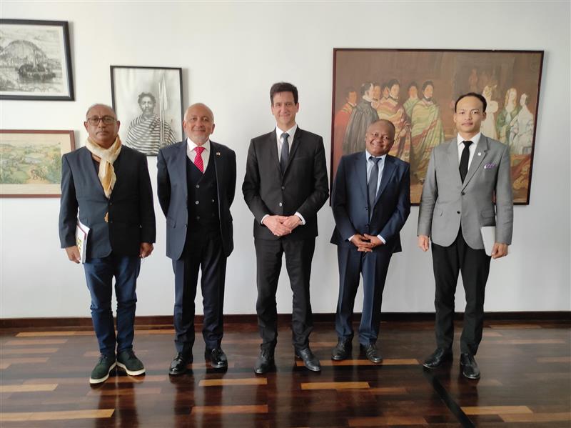 lovaso1's tweet photo. Rencontre DG France Volontaires avec  Monsieur Le Maire d'Antananarivo ce 05/06/23. https://t.co/yGLbmTKhMc