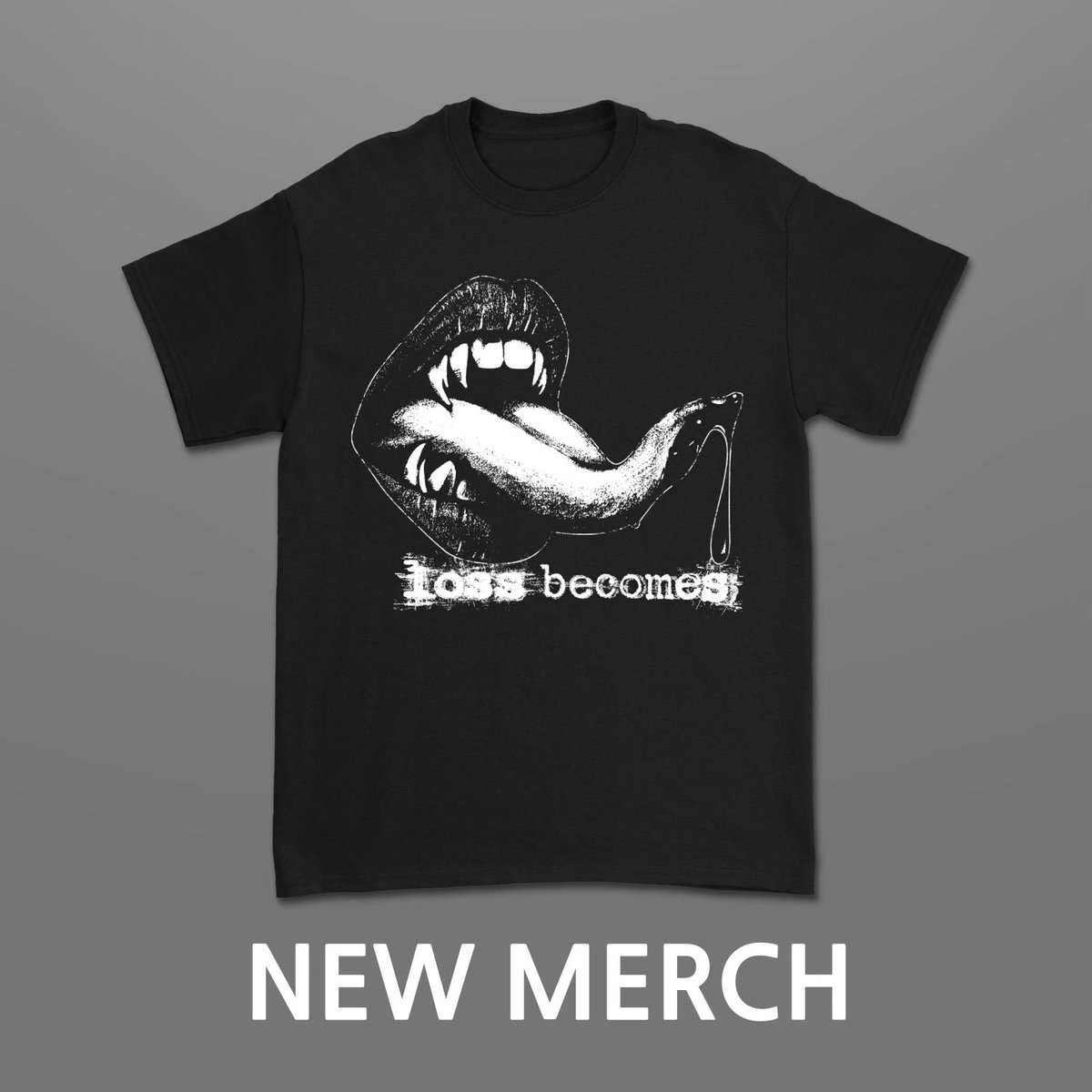 lossbecomes's tweet image. NEW Tee-shirts designed by the lovely @reaper.rosen will be available EXCLUSIVELY at shows this summer! 

Our tour with @lybicaband and @godseyesli starts June 29th at @empirelivealbany! 

Tickets via link in bio

#lossbecomes #new #merch #teeshirt