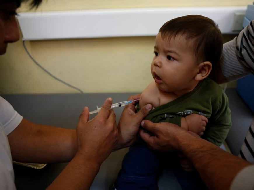 El <a href="/msaludpy/">Ministerio de Salud</a> anuncia la incorporación de una nueva vacuna al Programa Ampliado de Inmunizaciones (PAI)

"Esta vacuna(exavalente) previene hasta seis enfermedades en la infancia", dijo el director del PAI, Héctor Castro

Además, anunció que la aplicación será gratuita en el sector