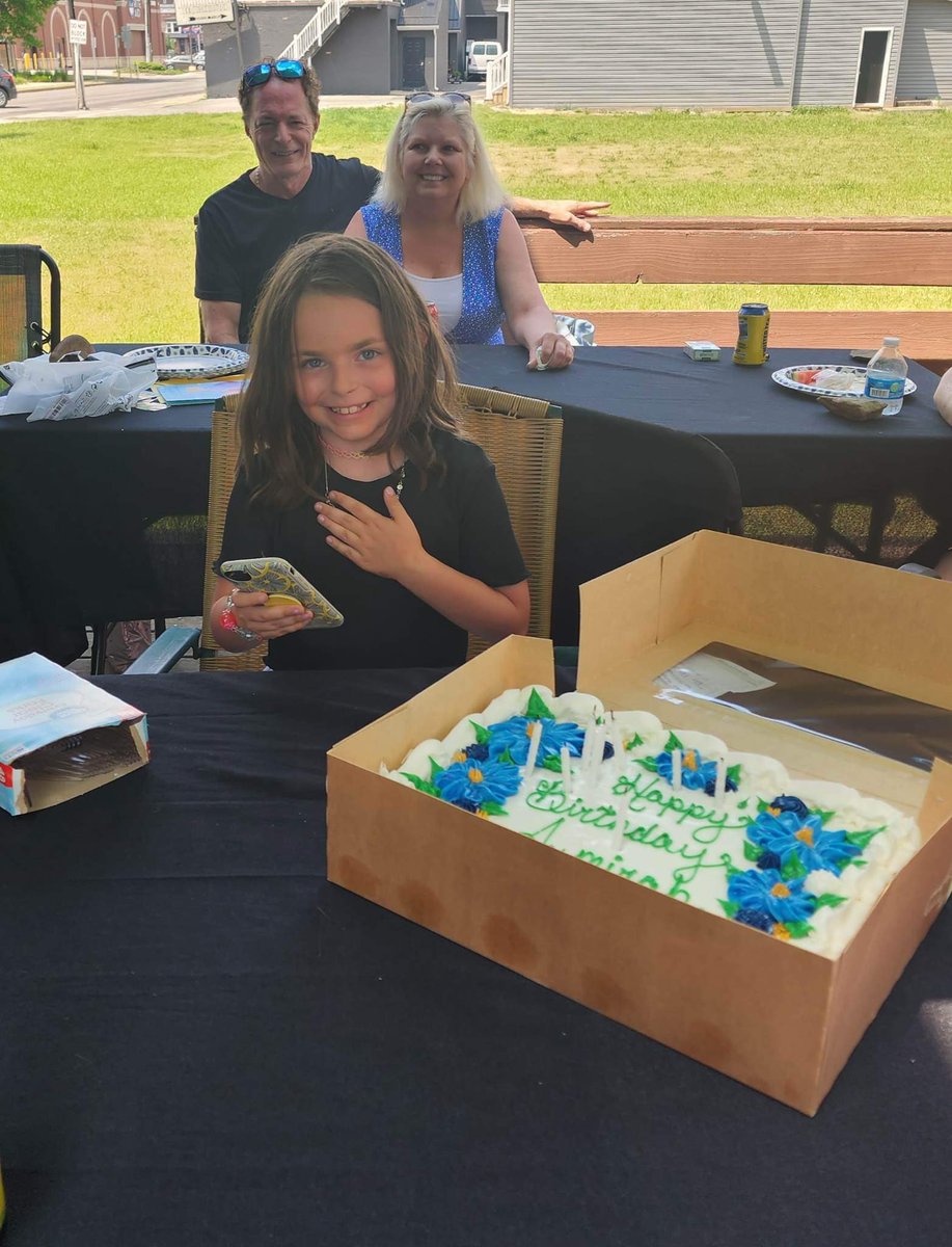 CieloMeem's tweet photo. Can you say happy birthday to my sweet Amirah who turned 7 over the weekend? I am raising her since my son passed away from covid 2 yrs ago. Happy birthday sweet girl! https://t.co/SXnuFoFYQ7