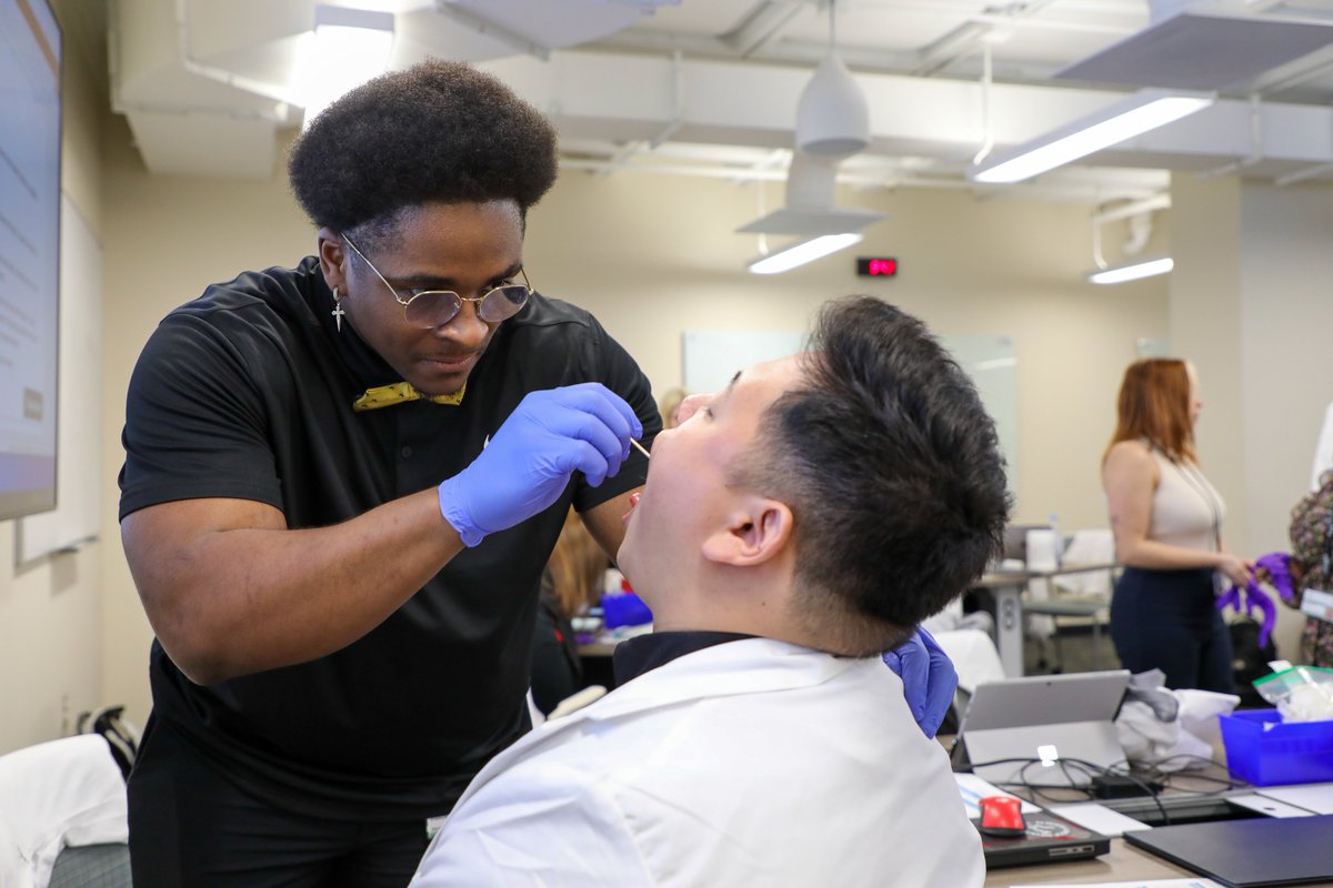 MCWPharmacy's tweet image. The Class of 2025 is now certified to perform point-of-care testing, commonly used for chronic disease management and infectious disease screening. Students had the opportunity to practice nasal and throat swabs, using their classmates as mock patients. #PointOfCareTesting