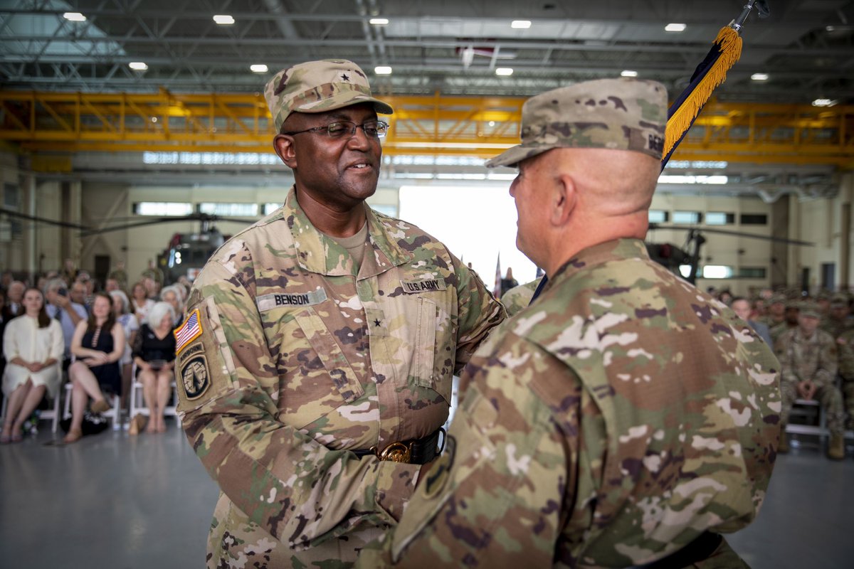 DE Army Guard tweet media