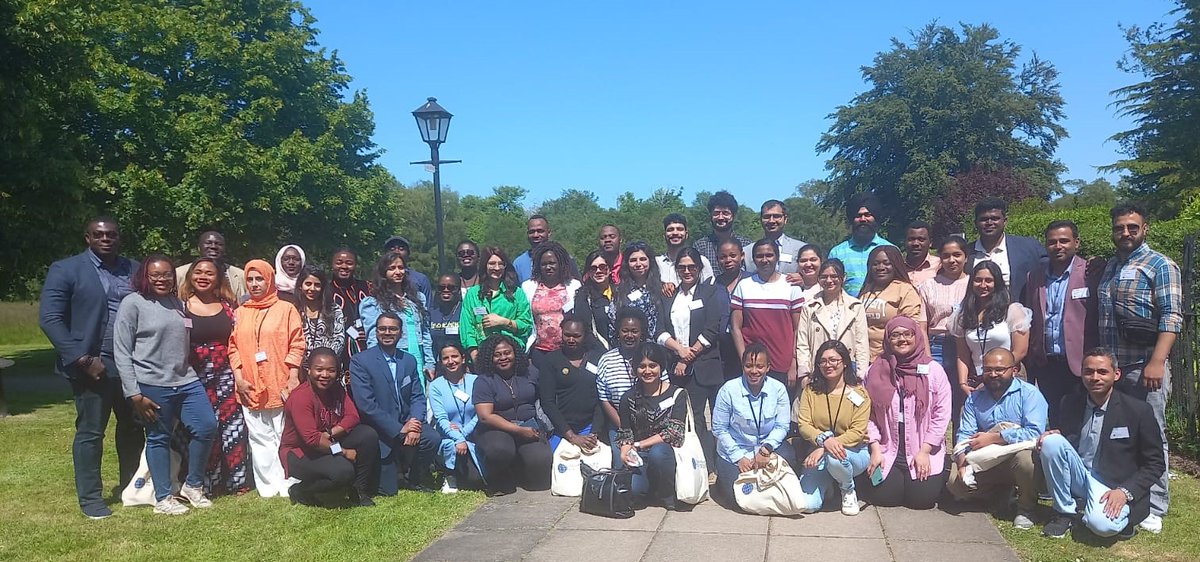 ZwetlanaAda's tweet photo. That was an exhilarating 3-days at #CumberlandLodge, for the #MaximiseYourImpact workshop🎉 It was an incredible opportunity to engage with fellow #CommonwealthScholars and even present my Ph.D. research work in front of Prof. Robin Mason, Chair of the #CommonwealthCommission https://t.co/ZnwIPjfwyP