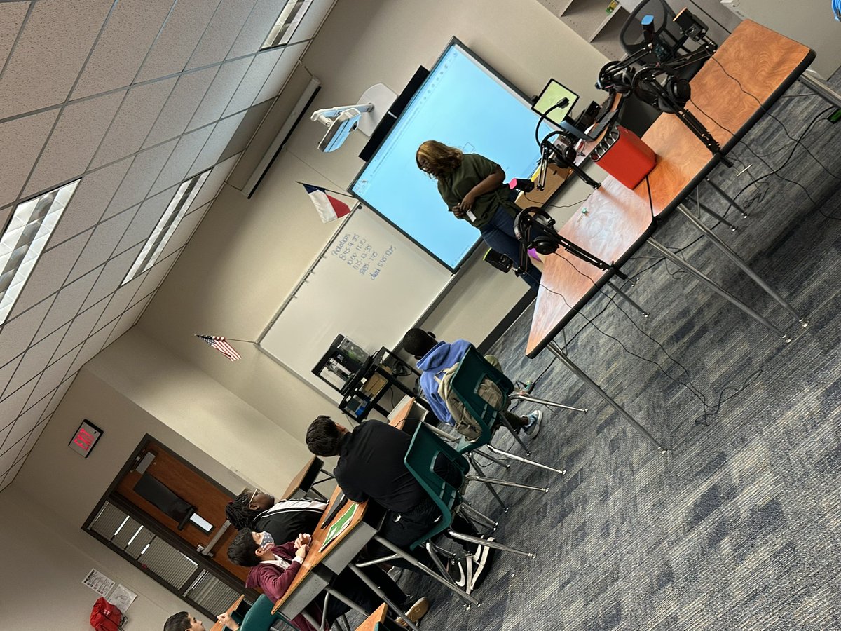 DrJYAndrews's tweet photo. #AliefSummerFest continues at @mataeagles for our intermediate students to enjoy this summer. The can’t wait to “read with a rapper”! https://t.co/sJhSMt1L9l