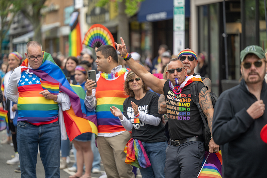 Patchogue held its first-ever Pride parade on Sunday, June 4. 

Check out our photos from the day. 👇

More photos: greaterlongisland.com/25-photos-scen…