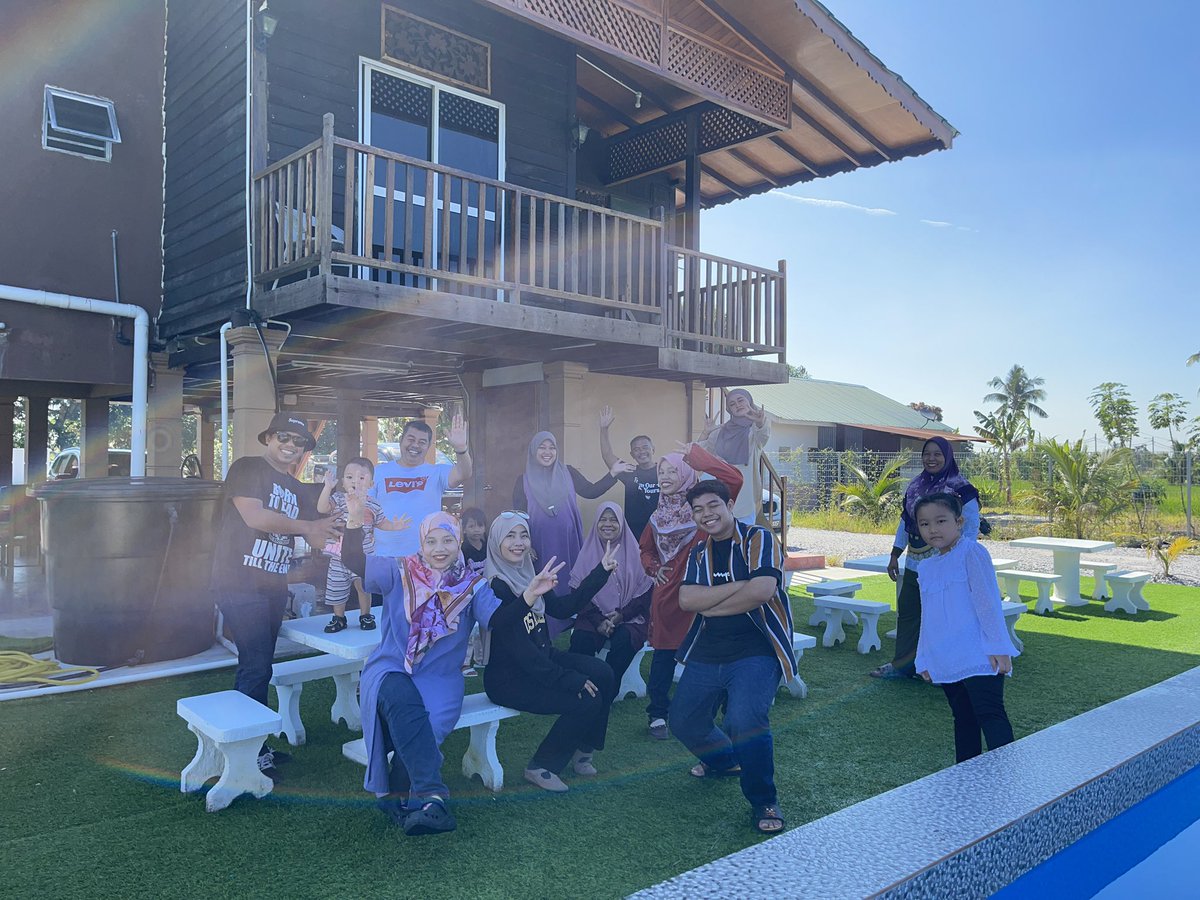gadismilo99's tweet photo. Kenangan Di Sekinchan ❤️ https://t.co/lFTZ2xtCnu