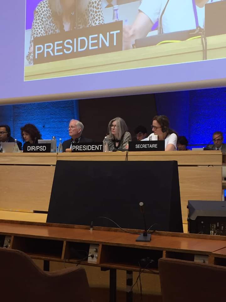 MorbelysC87467's tweet image. #Cuba apoya proceso en UNESCO sobre educación para la paz. La  Dr.C. Margarita Mc Pherson , intervino para actualizar la Recomendación 1974, que busca potenciar  la educación como promotora de paz,  cooperación y 
derechos humanos.
#EducacionParaLaPaz
@CubaMined
@EmbacubaCol