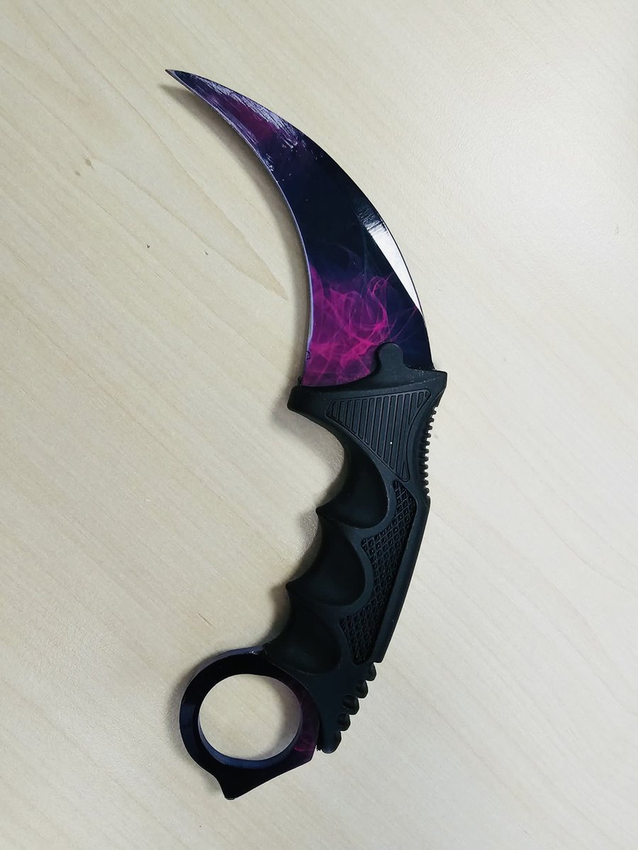 The SE BCU youth engagement and diversion team seized this weapon from a young people’s care home in #Brockley whilst on routine visits on 1st June It has been submitted for destruction.
#Stopknifecrime