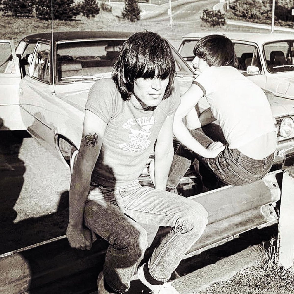 Legends never die! Remembering Dee Dee Ramone, 9/18/51-6/5/02 🖤

📸 by Danny Fields

#Ramones
#DeeDeeRamone
#JohnnyRamone
#JohnnyRamoneArmy