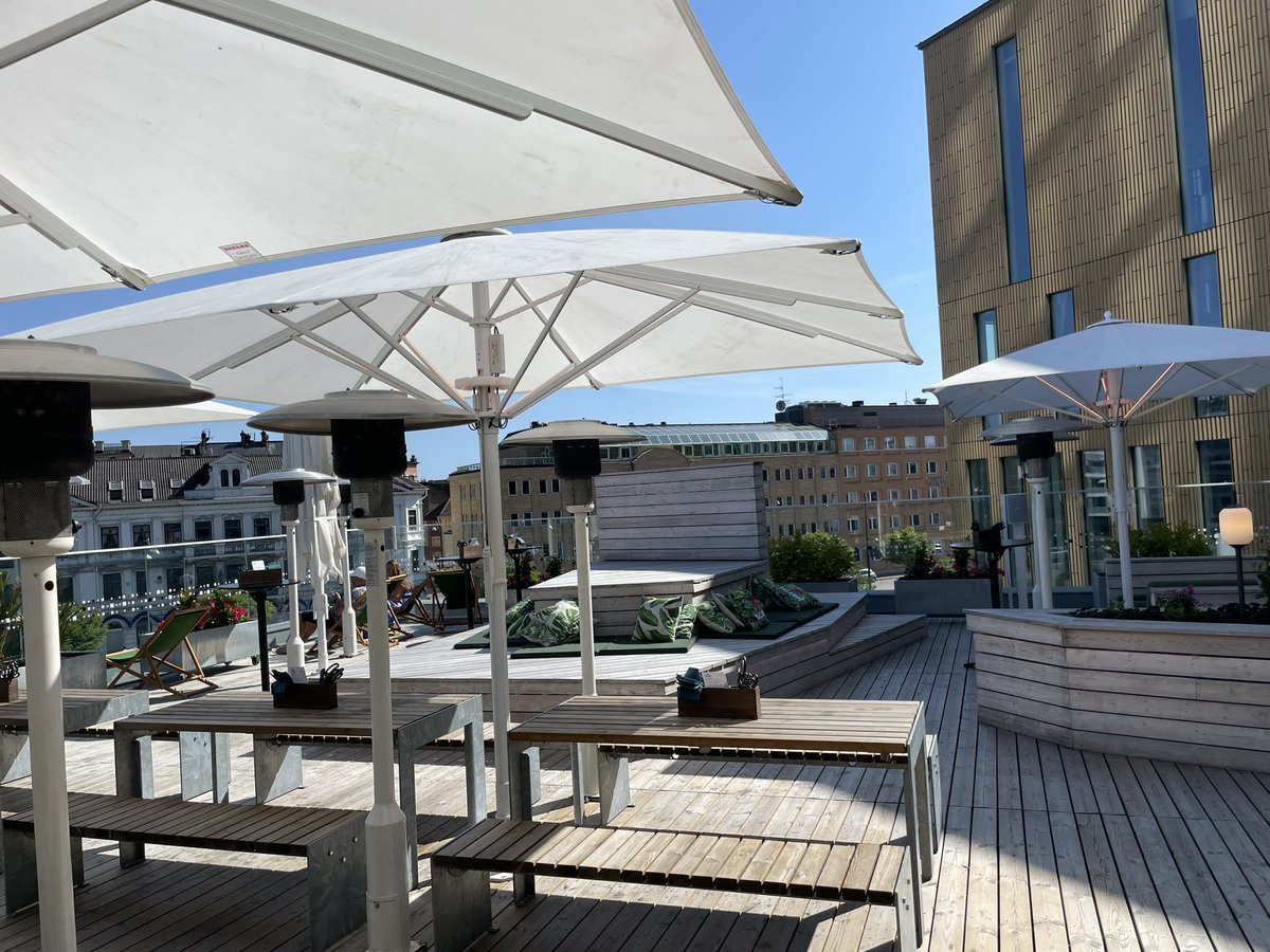 If you are already in Malmö already for #LocWorld49, please join us in the pay-as-you-go Newbie Event! Look for someone holding a LocWorld Newbie sign in the hotel lobby and they will direct you to the event. Or follow the green signs in the ceiling showing way to “the Terrace”.