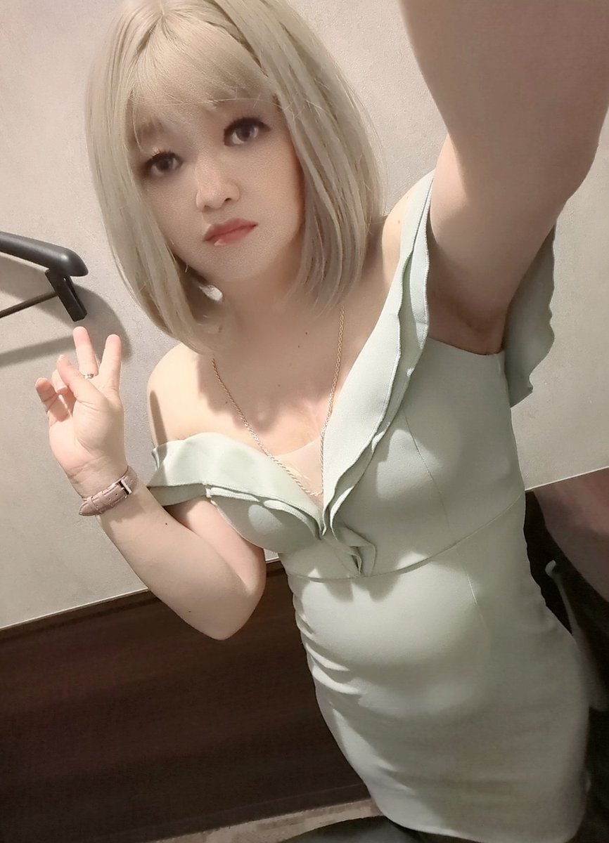 誕生日だー🎂🎁💐🥰
わーいヽ(=´▽`=)ﾉ
今年もはたちになったー
来年もはたちー
ずっとはたちー
死ぬまではたちー
(ﾉゝ∀･)~キラッ☆

……………(´Д｀)ﾊｧ…
#誕生日 #女装 #ニューハーフ