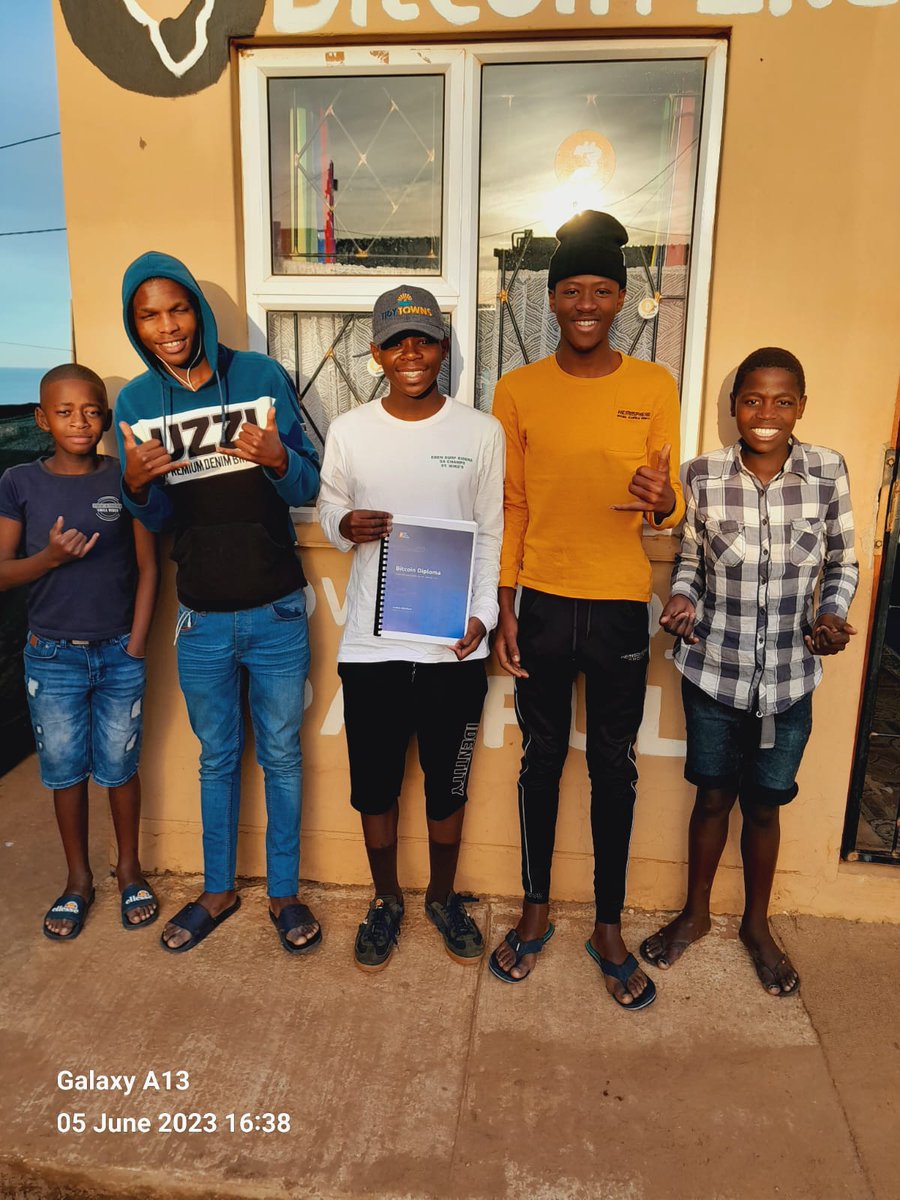 We are learning some facts abount bitcoin and finance in general.

<a href="/BitcoinEkasi/">Bitcoin Ekasi</a>
@MyfirstBitcoin_
#BitcoinDiploma
#bitcoin
@Btc_Mosselbay