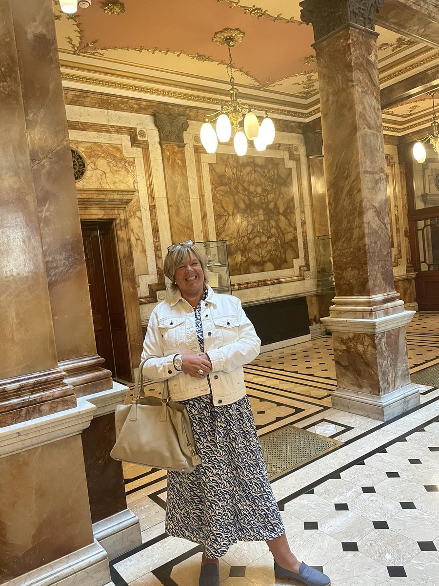 linn_psadc's tweet photo. Last Early Years Heads’ city meeting for Fiona today before her retirement/closure of Linn . Thanks to all the friends, colleagues and families who have supported us all over the past 13 years since we opened. ❤️ https://t.co/GEFSLlq7bf