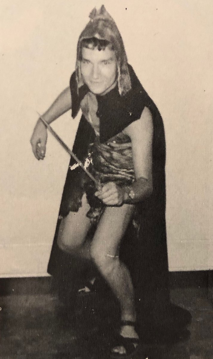 @locusmag @garykwolfe @SubPress And speaking of early Waldrop ... here's a photo I stumbled upon in the Winter 1967 issue of the fanzine Star-Studded Comics of Howard in costume at SouthwesternCon '66.