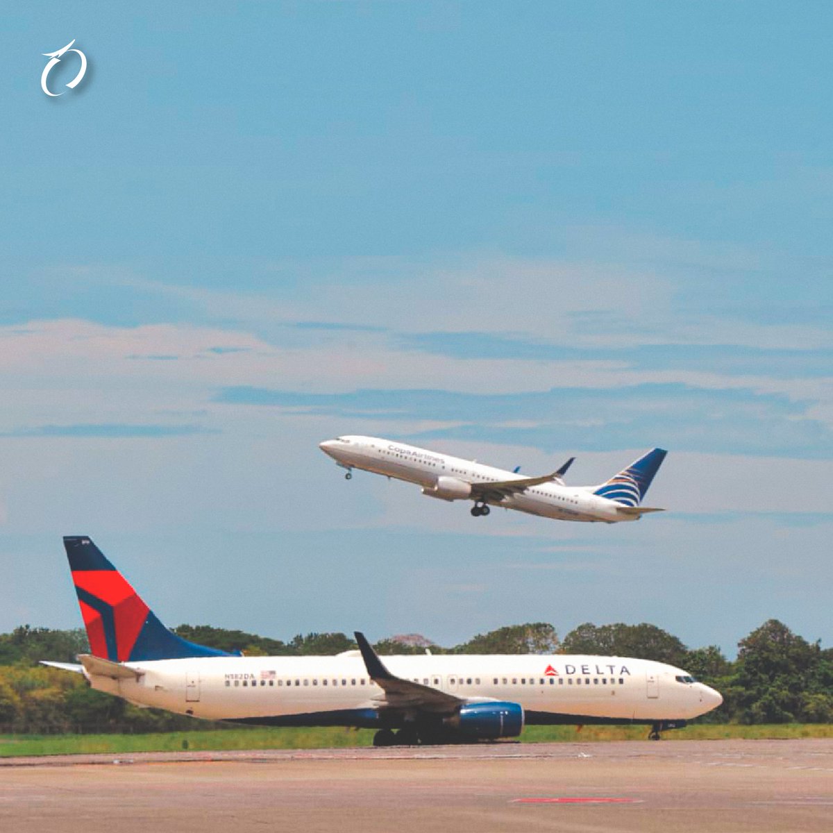 Una mañana en @tocumenaero ✈️ dos increíbles aviones de @delta y @CopaAirlines.

¡Les deseamos un excelente inicio de semana! 🤩

#LaPuertaDeLasAméricas
#AeropuertoDeTocumen
#CambiamosPorTi