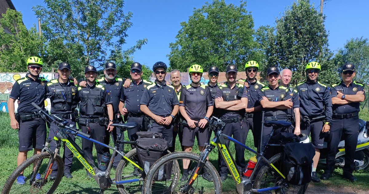 📢Avui, juntament amb els voluntaris protecció civil ha estat un goig participar a la bicicleta del #DiaMundialMediAmbient #Vic, amb les dones i homes del futur.