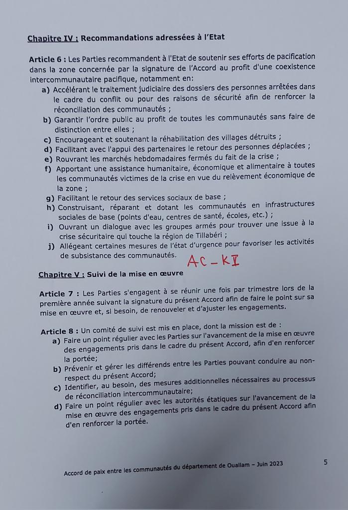 ToudaKaka's tweet photo. #Niger: contenu de l'accord de paix entre les communautés du département de Ouallam (Tillabéri), signé à #Tondikiwindi, le dimanche 4 juin 2023 grâce à la facilitat° du @hdcentre et sous la supervision de M. Hama-A Souley, MI et du Gouverneur de Tillabery en présence des PTF. 2/2 https://t.co/J7zFjJYVMs