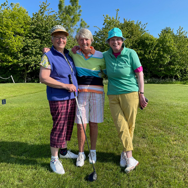 Women & Golf tweet media