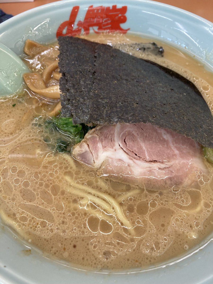 醤油中盛りJAFメンマ
今日ははっきり固め
熱々濃厚スープに満足
基本の一杯
＃山岡家
＃醤油ラーメン