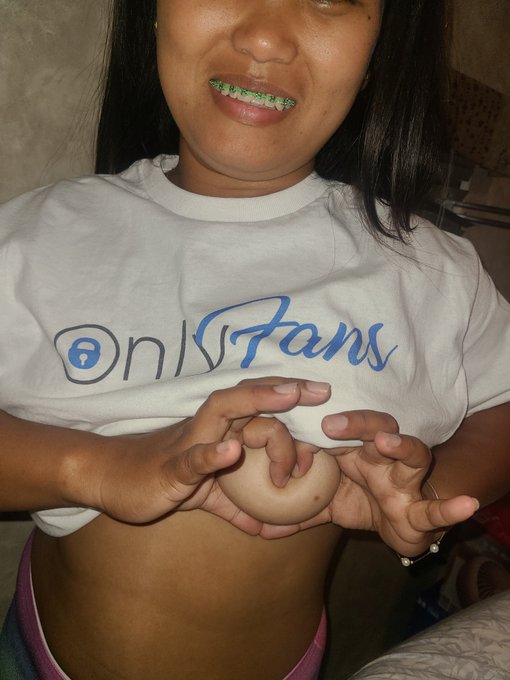 Can I give you my heart? https://t.co/PusIZ1B7mu<a href="/tag/topless"class="tags"><span>#topless</span></a><a href="/tag/boobs"class="tags"><span>#boobs</span></a><a href="/tag/tits"class="tags"><span>#tits</span></a><a href="/tag/titflash"class="tags"><span>#titflash</span></a><a href="/tag/boobflash"class="tags"><span>#boobflash</span></a><a href="/tag/boobflashing"class="tags"><span>#boobflashing</span></a>