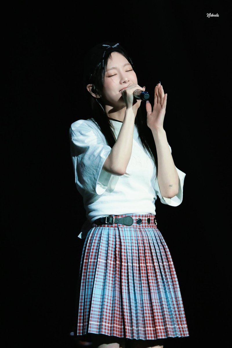 Nebula_00000's tweet photo. 230604 ｜콘서트 

#태연 #TAEYEON https://t.co/Y5r7KNnwTU