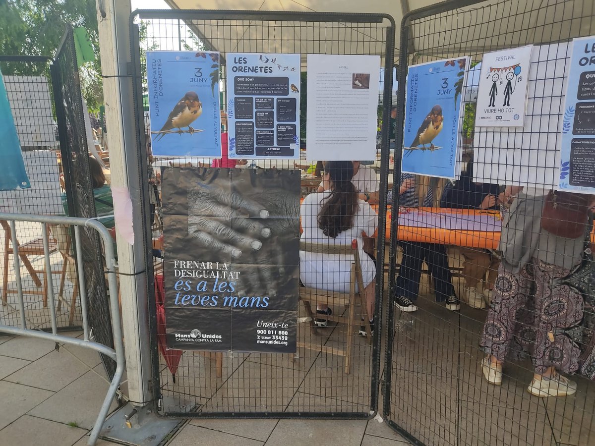 MansUnidesV's tweet image. Aquest cap de setmana #MansUnides Vallès Oriental ha sigut present al festival #solidari de l'Institut Lauro "Viure-ho tot", de la mà d'alumnes i professors. 

Des de l'ONG donem les gràcies 🙏