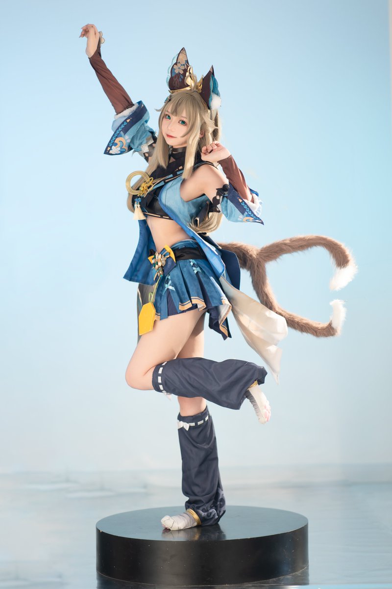 Sign here please~ Meow!
#GenshinImpact #GenshinImpactcosplay #kirara