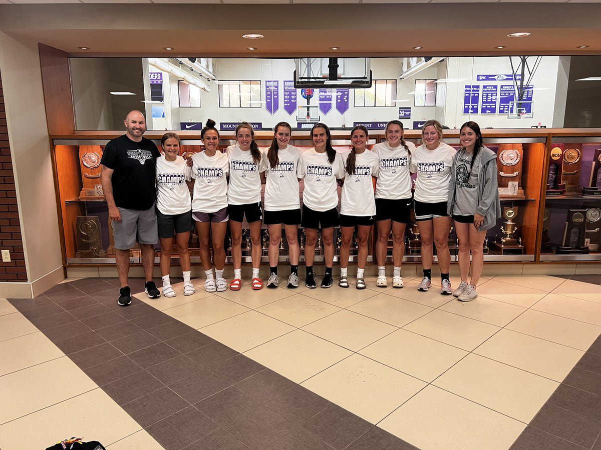 Yesterday’s shootout was great, huge congrats to Smithville Girls Basketball on winning the varsity pool! <a href="/NicklesEric/">Eric Nickles</a>