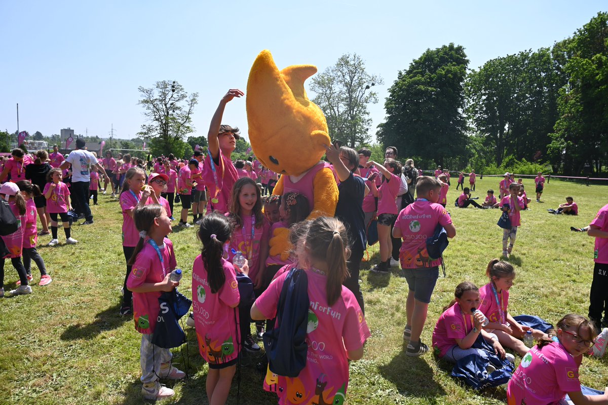 INOVYN_Official's tweet photo. INEOS Inovyn organised its first 2023 #DailyMile #GORunForFun event in Jemeppe-sur-Sambre on 26 May, bringing together 1250 children aged 6 to 12 to #walk, #jog or #run.  #FitForLife @_thedailymile  @_GRFF https://t.co/gF4hixK7GA