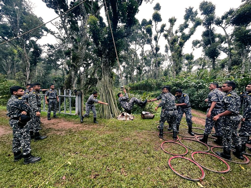 IN_HQSNC's tweet photo. Centre of Excellence in Ethics,Leadership &Behavioural Studies #CELABS, #Kochi conducted 03 days Outward Bound Exercise at Suryanelli #Kerala for 102 IOTC. Ex was aimed at garnering #espiritdecorps, imbibe leadership reinforce spirit of #adventure & promote teamwork.#FitIndia(1/2 https://t.co/D0iYtcBHDH