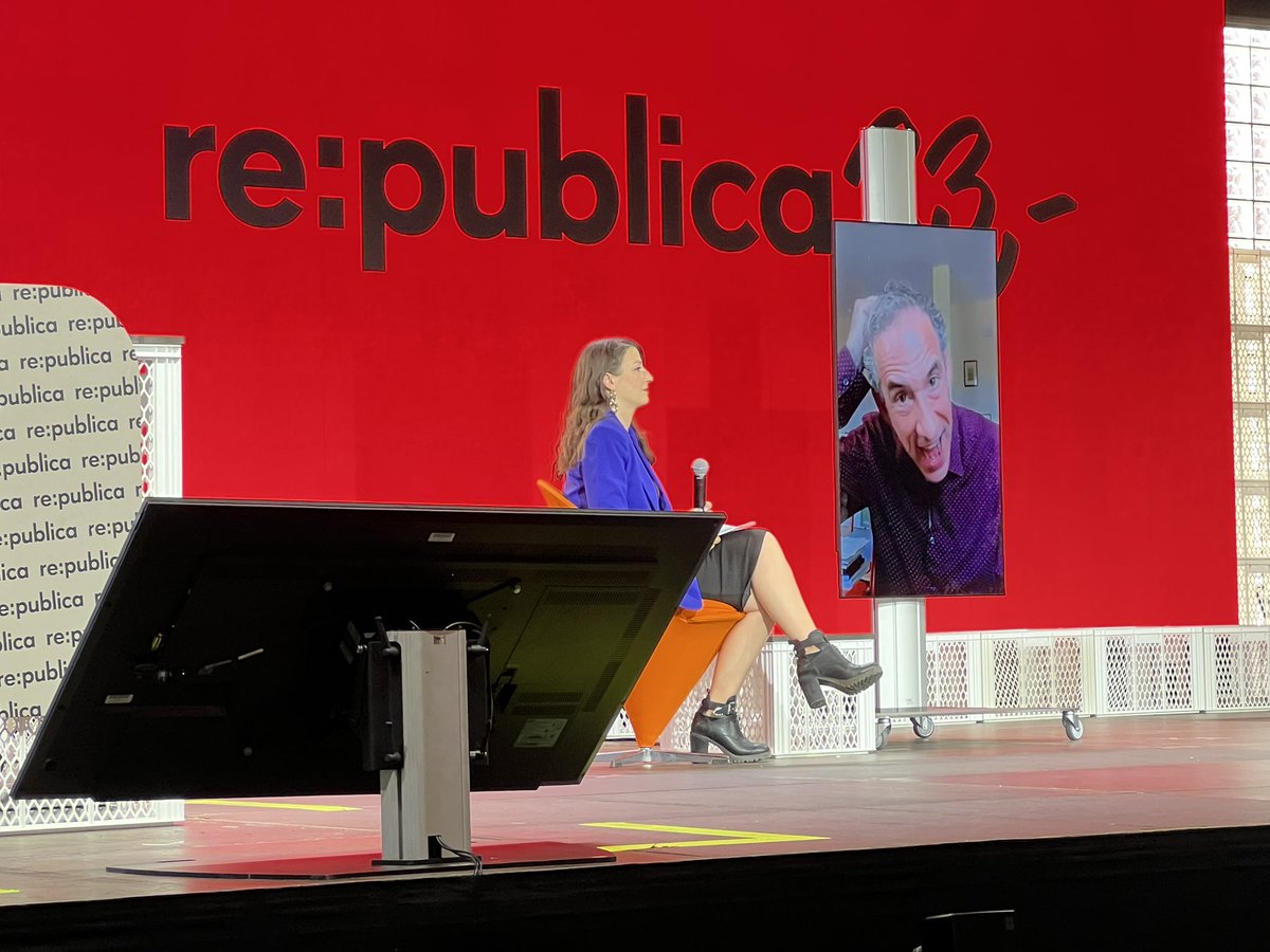 „How much money do I have to make to not be affected by the world I create with the way I make my money.“

„How fast has my car to be to escape from its exhaust“

<a href="/rushkoff/">douglas rushkoff</a> , survival of the richest,  #rp23