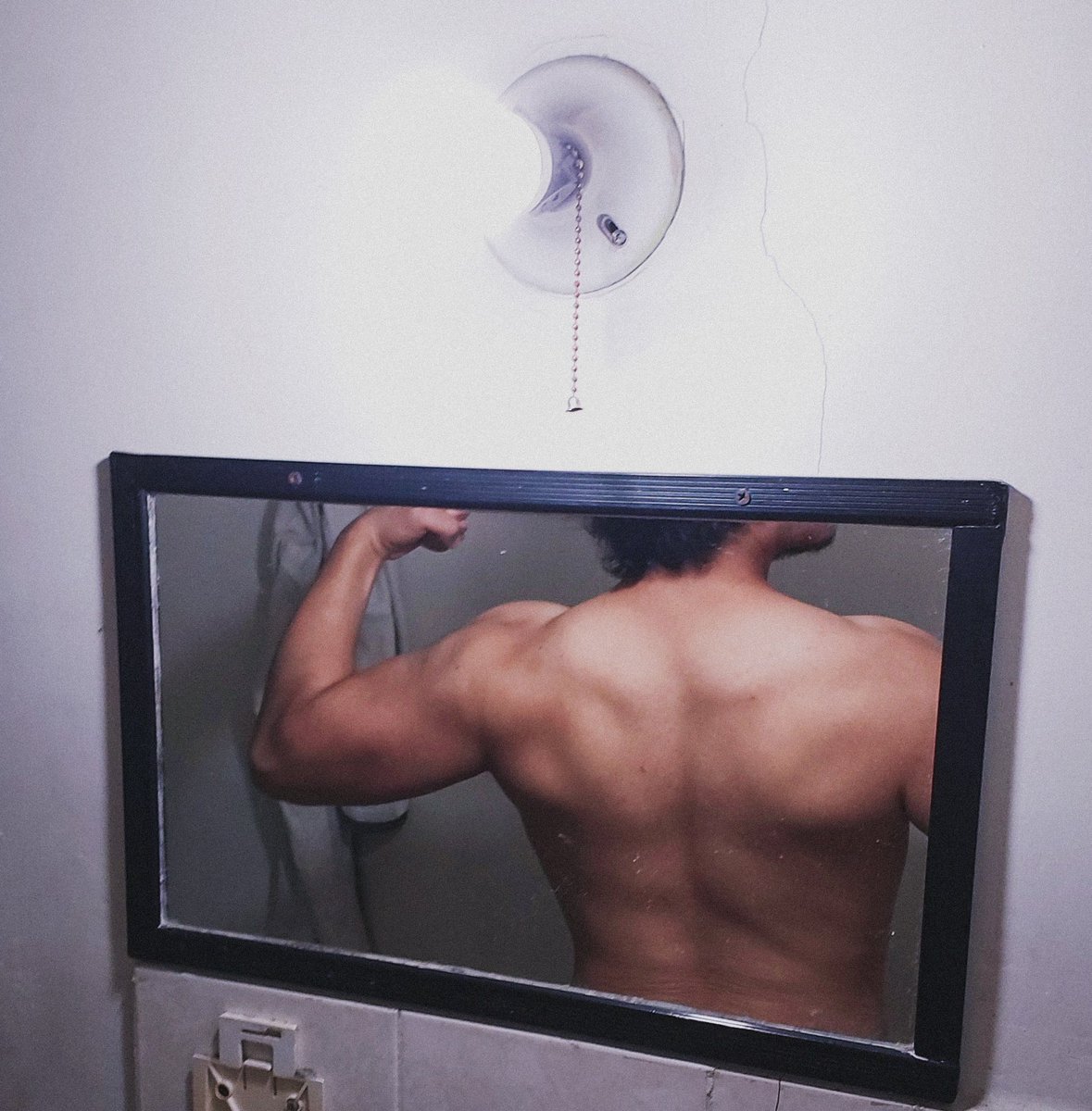 Gettin' Baki's back 😈

#gym #gymrat #fitness #Motivacion #zyzz