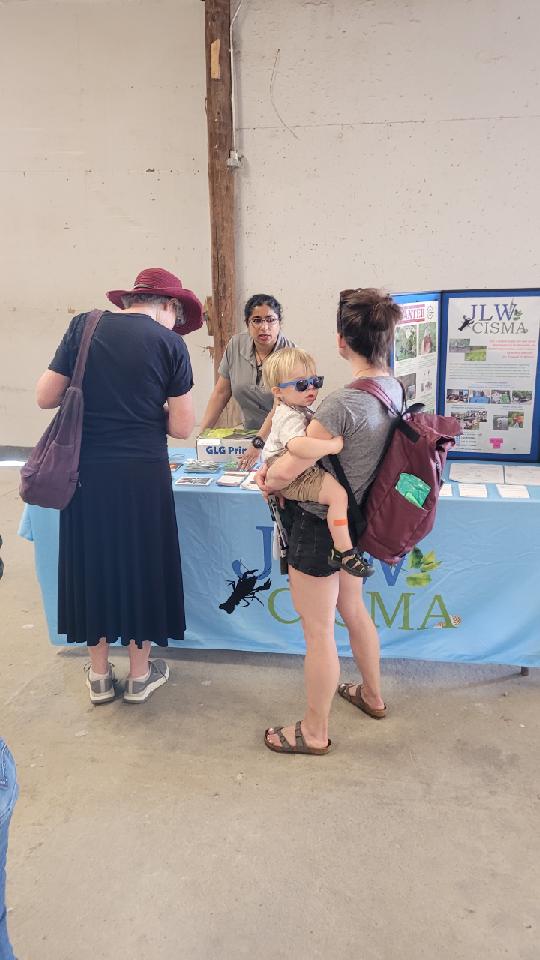 We were happy to speak to all the folks who stopped by our table at the Washtenaw Conservation District Native Plant Expo! #invasivespecies #outreach #communityresource
