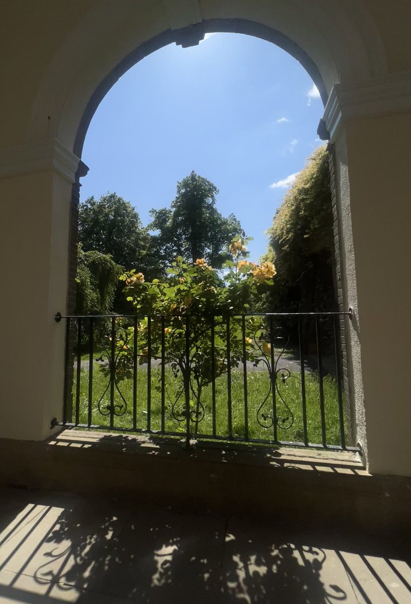 PTCentres's tweet image. It’s a gorgeous day in Harrogate to welcome our new Patients.  It’s also an ideal day for admiring the surroundings and getting your steps in.☀️

#BigStepChallenge