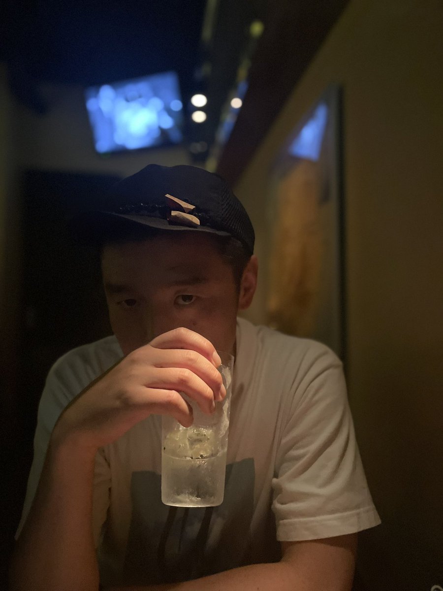 TAKASHIとBAR https://t.co/vbCkzROAhu